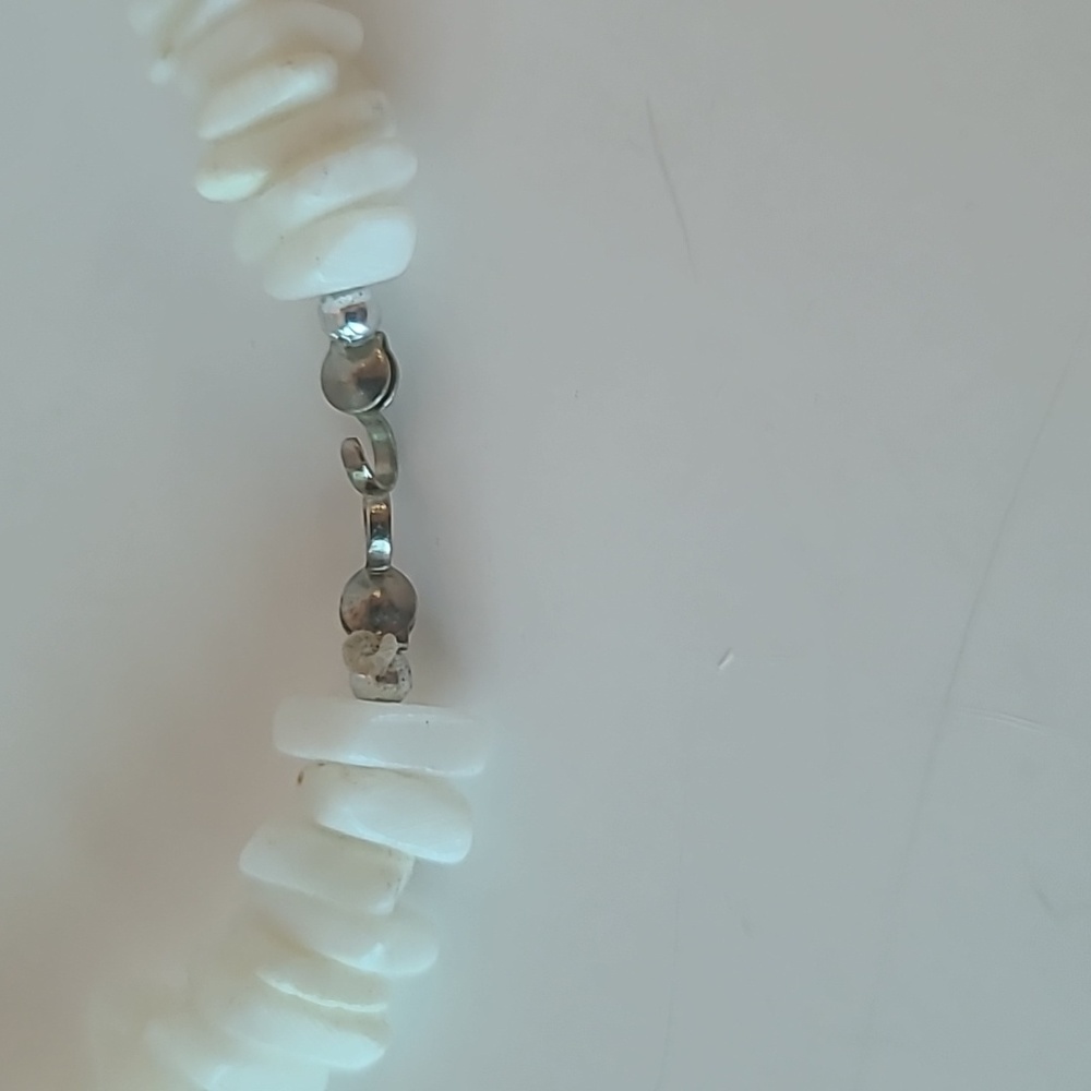 Puca Shell necklace - Picture 4 of 4